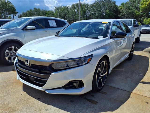 Photo of 2022 Platinum White Pearl Honda Accord