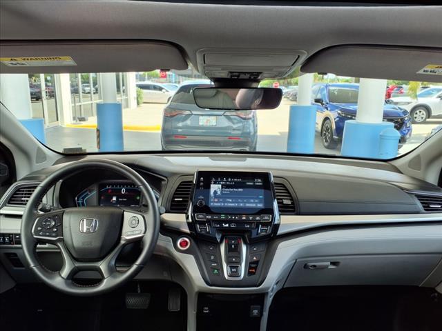 Photo of 2023 Celestial Blue Metallic Honda Odyssey