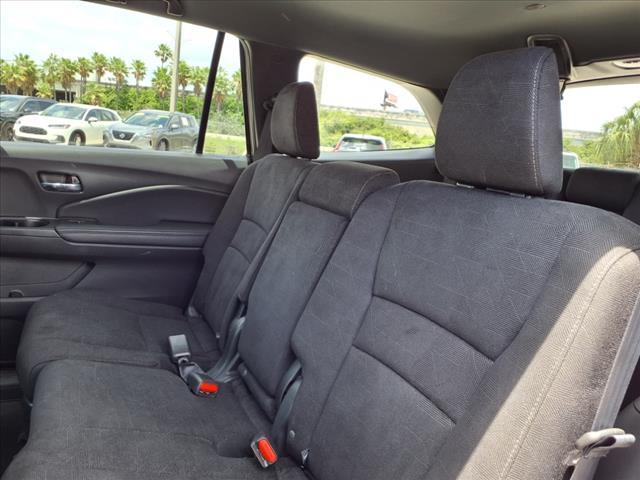 Photo of 2022 Crystal Black Pearl Honda Pilot