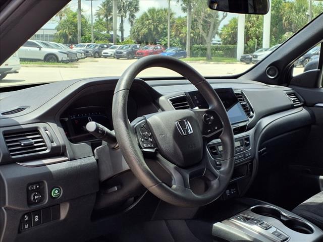 Photo of 2022 Crystal Black Pearl Honda Pilot