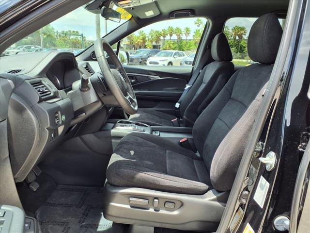 Photo of 2022 Crystal Black Pearl Honda Pilot