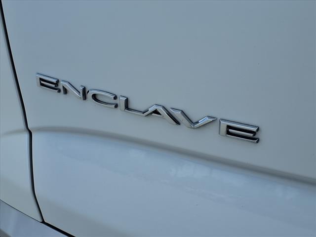 Photo of 2022 White Frost Tricoat Buick Enclave
