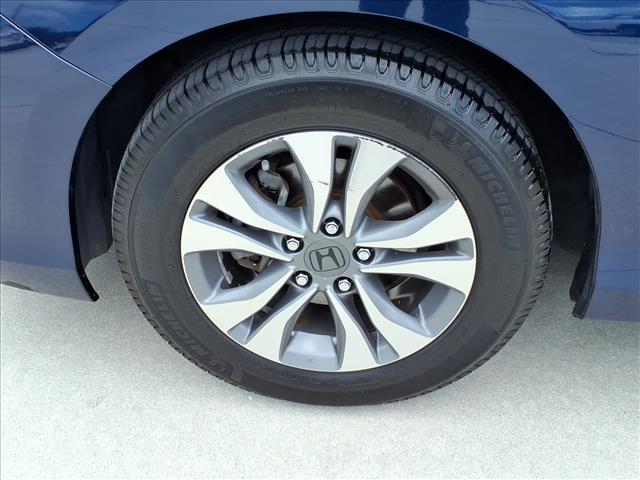 Photo of 2014 Alabaster Silver Metallic Honda Accord