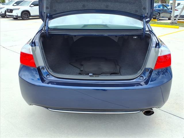 Photo of 2014 Alabaster Silver Metallic Honda Accord