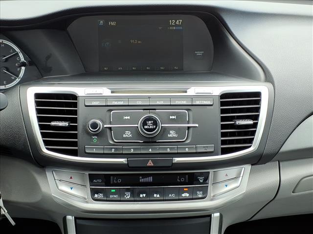 Photo of 2014 Alabaster Silver Metallic Honda Accord