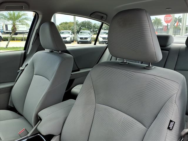 Photo of 2014 Alabaster Silver Metallic Honda Accord