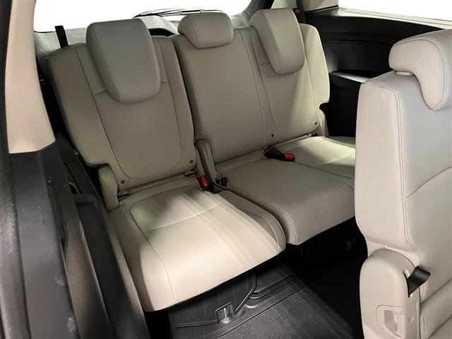 Photo of 2026 Platinum White Pearl Honda Odyssey