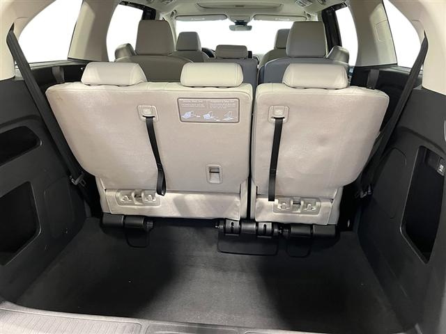 Photo of 2026 Platinum White Pearl Honda Odyssey