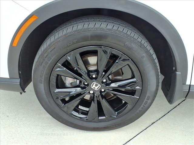 Photo of 2023 Platinum White Pearl Honda CR-V Hybrid