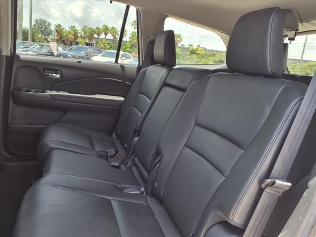 Photo of 2022 Platinum White Pearl Honda Pilot