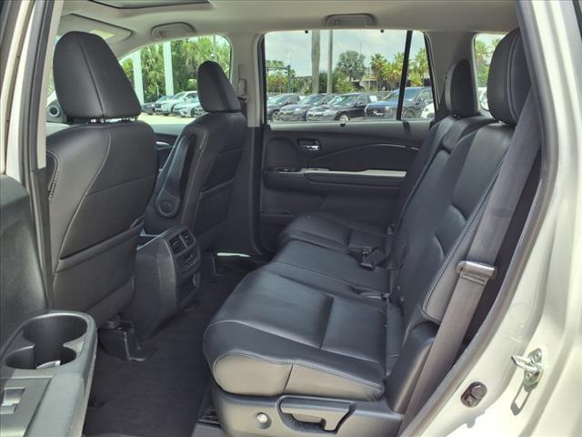 Photo of 2022 Platinum White Pearl Honda Pilot