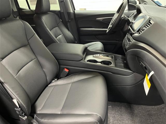 Photo of 2025 Modern Steel Metallic Honda Ridgeline