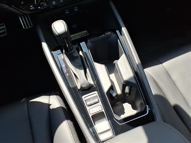 Photo of 2025 Platinum White Pearl Honda Accord Hybrid