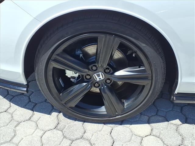 Photo of 2025 Platinum White Pearl Honda Accord Hybrid