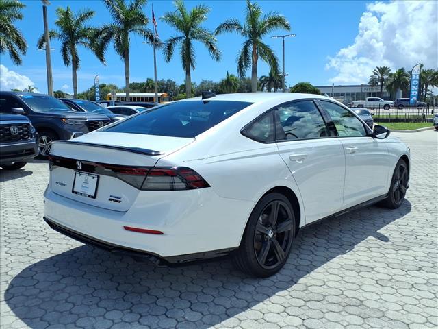 Photo of 2025 Platinum White Pearl Honda Accord Hybrid