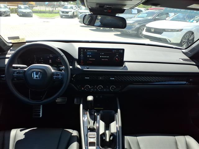 Photo of 2025 Platinum White Pearl Honda Accord Hybrid