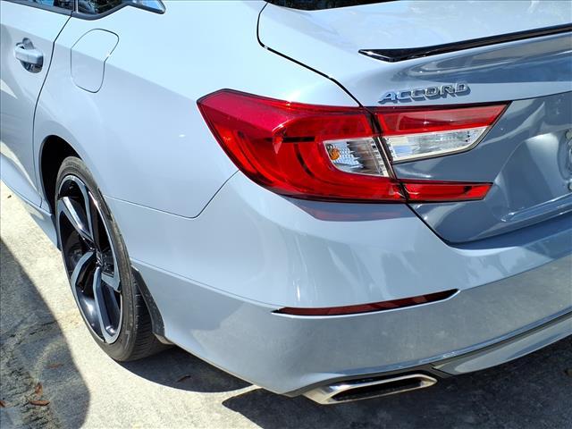 Photo of 2021 Lunar Silver Metallic Honda Accord