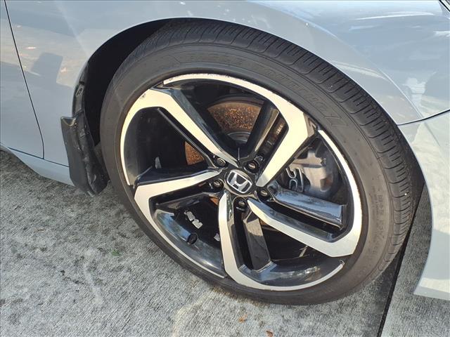 Photo of 2021 Lunar Silver Metallic Honda Accord
