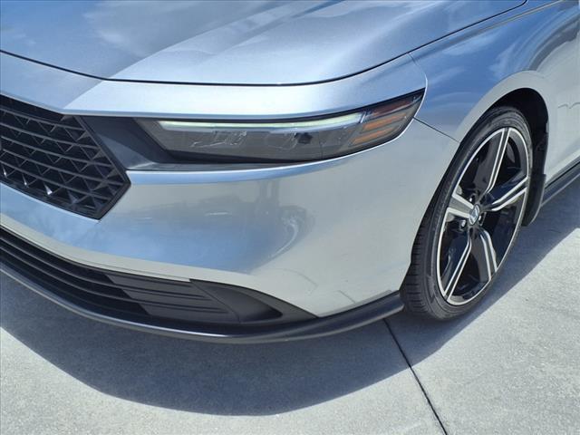 Photo of 2023 Lunar Silver Metallic Honda Accord Hybrid