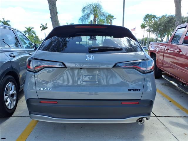 Photo of 2025 Urban Gray Pearl Honda HR-V