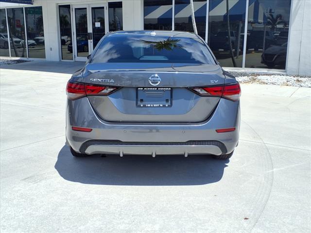 Photo of 2022 Gun Metallic Nissan Sentra
