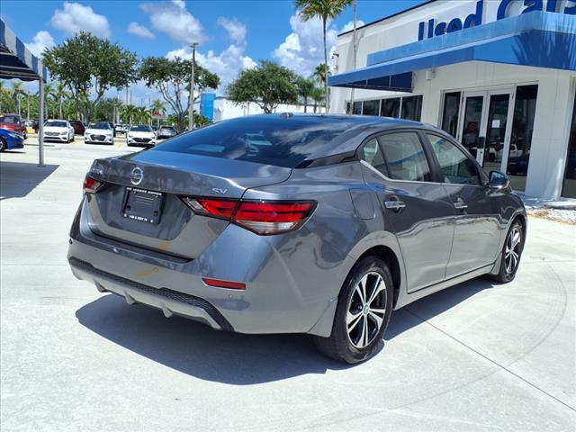 Photo of 2022 Gun Metallic Nissan Sentra