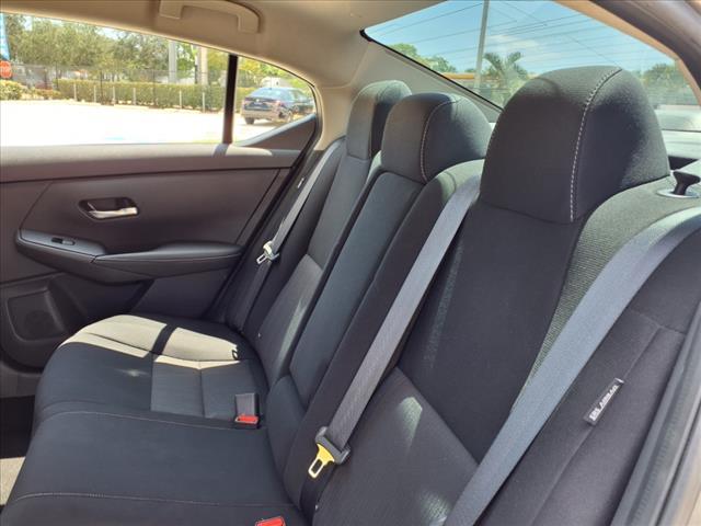 Photo of 2022 Gun Metallic Nissan Sentra