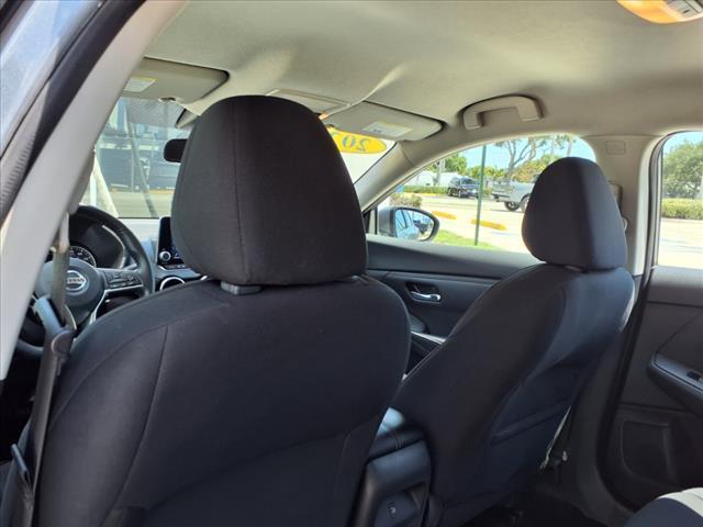 Photo of 2022 Gun Metallic Nissan Sentra