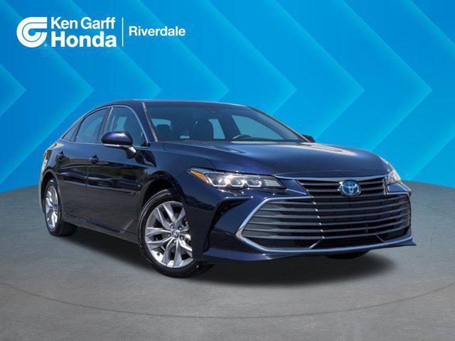 2022 Toyota Avalon Hybrid