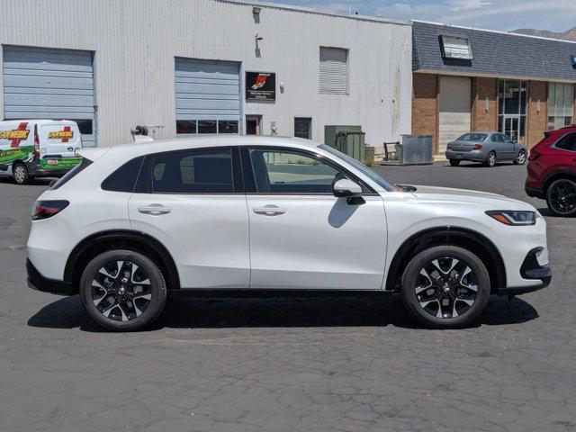 Photo of 2026 Platinum White Pearl Honda HR-V