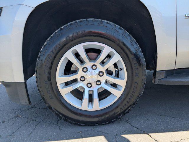 Photo of 2019 Silver Ice Metallic Chevrolet Suburban