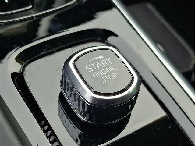 Photo of 2025 Silver Volvo XC60