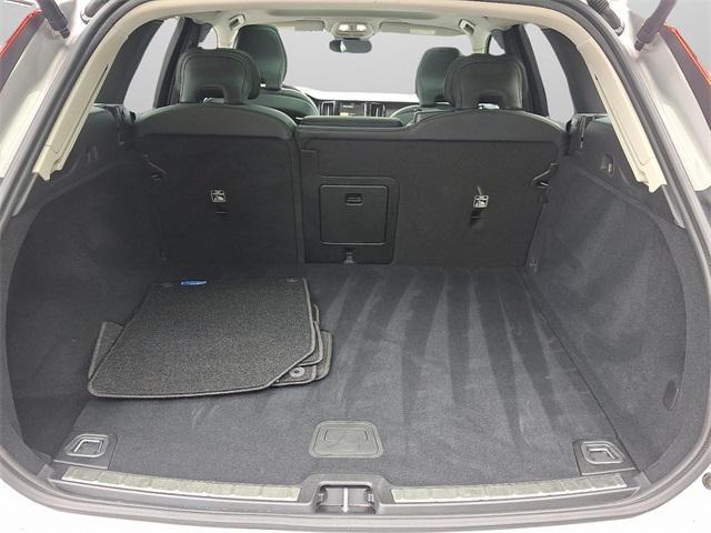 Photo of 2025 Silver Volvo XC60