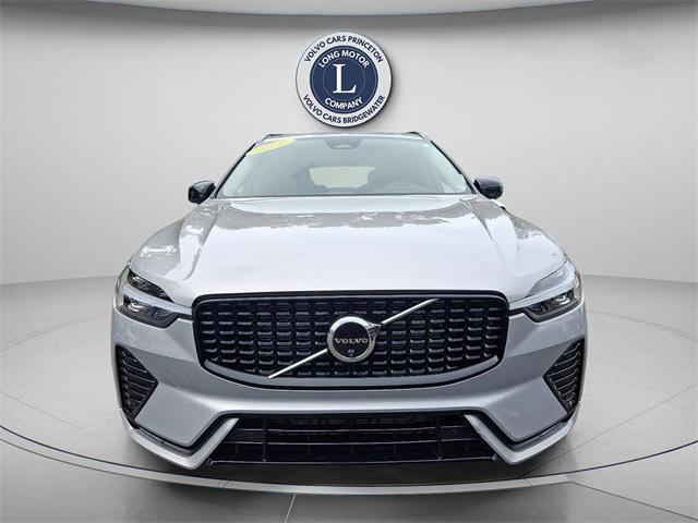 Photo of 2025 Silver Volvo XC60