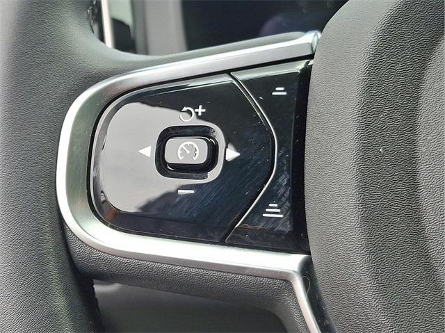 Photo of 2025 Silver Volvo XC60