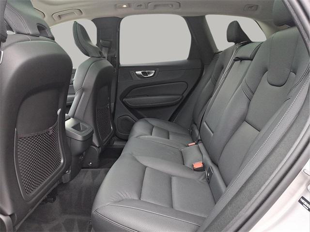 Photo of 2025 Silver Volvo XC60