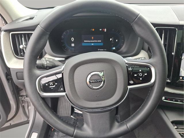 Photo of 2025 Silver Volvo XC60