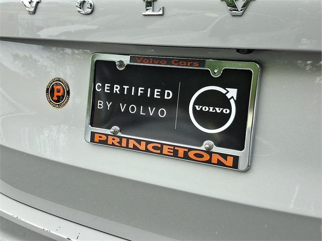 Photo of 2025 Silver Volvo XC90