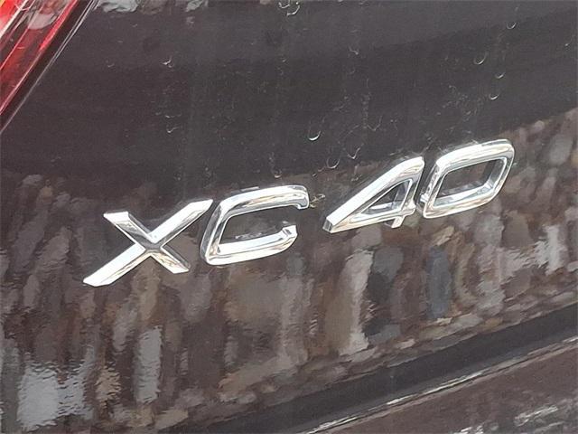 Photo of 2025 Onyx Black Volvo XC40
