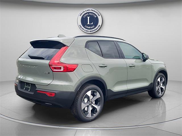 Photo of 2025 Sage Green Volvo XC40