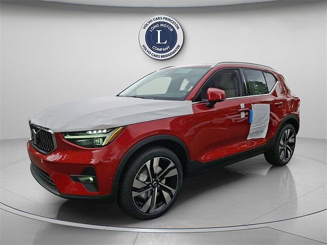Photo of 2025 Fusion Red Volvo XC40