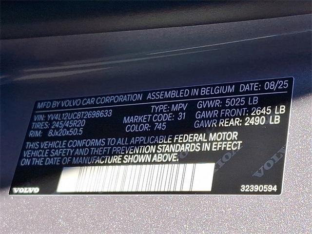 Photo of 2026 Aurora Silver Volvo XC40