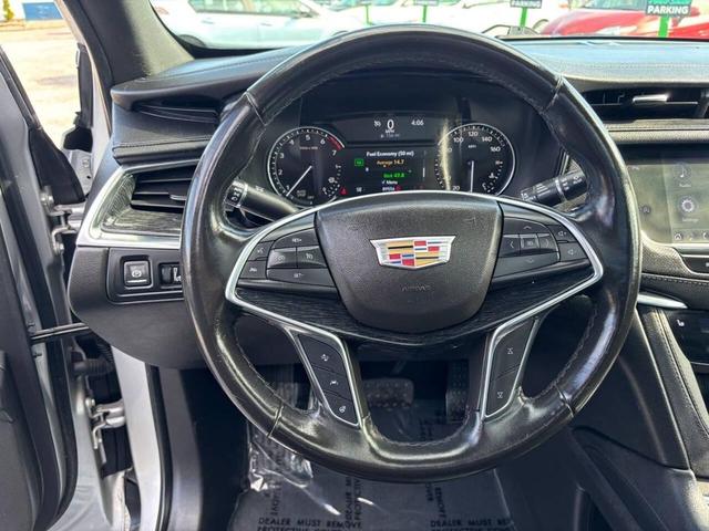Photo of 2020 Radiant Silver Metallic Cadillac XT5