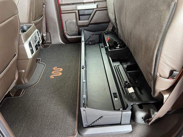 Photo of 2022 Rapid Red Metallic Tinted Clearcoat Ford F-350