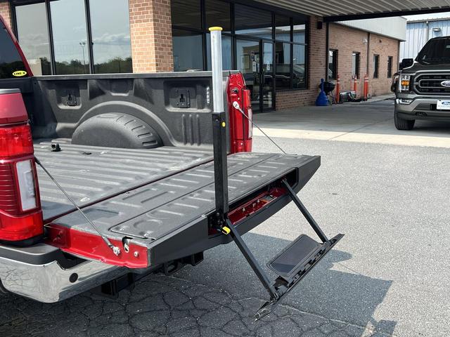 Photo of 2022 Rapid Red Metallic Tinted Clearcoat Ford F-350