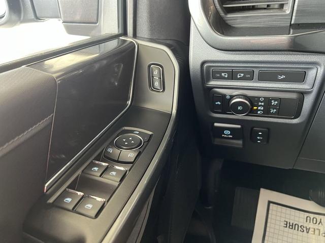 Photo of 2022 Space White Metallic Ford F-150