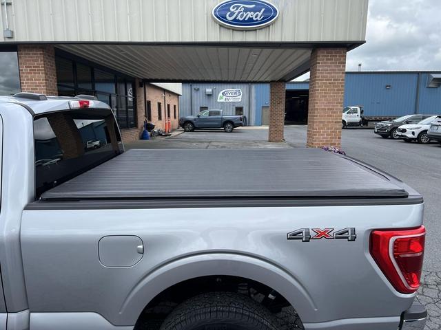 Photo of 2023 Iconic Silver Metallic Ford F-150