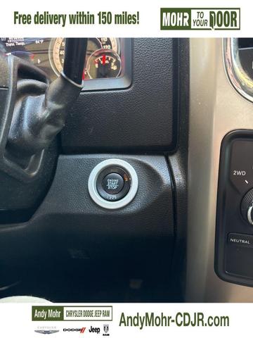 Photo of 2017 Granite Crystal Metallic Clearcoat RAM 2500