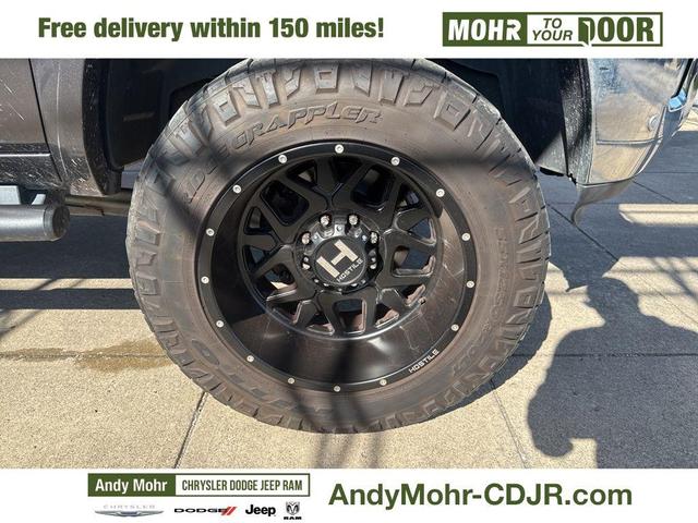Photo of 2017 Granite Crystal Metallic Clearcoat RAM 2500