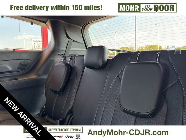 Photo of 2024 Bright White Chrysler Pacifica